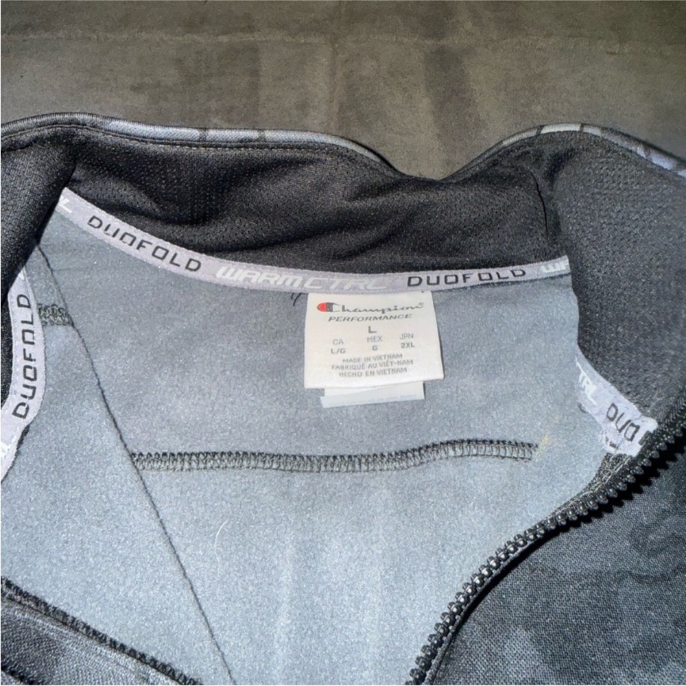 Champion Duofold Black and Gray Quarter Zip Pullover 🔥 - Picture 5 of 8